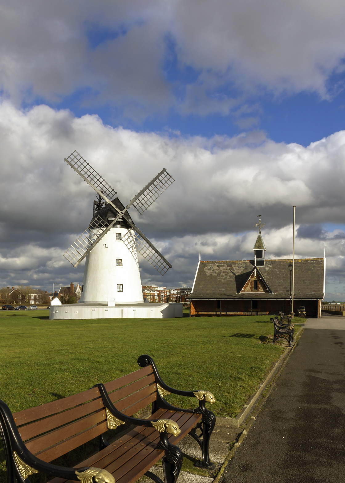 LYTHAM GREEN & WINDMILL — A local Landmark with panoramic estuary views. Walk along the promenade or explore nearby cafés and boutiques.
